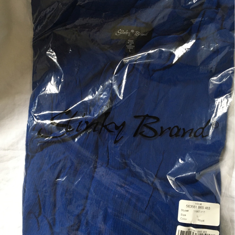 NEW Slinky Brand 3/4 flounce sleeve top